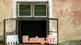 Double glazed windows thermal break